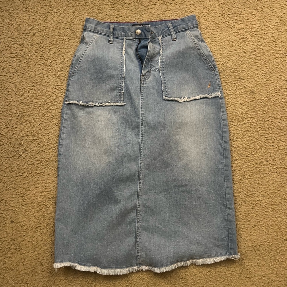 Nautica Light Blue Denim Midi Skirt with Frayed Pockets